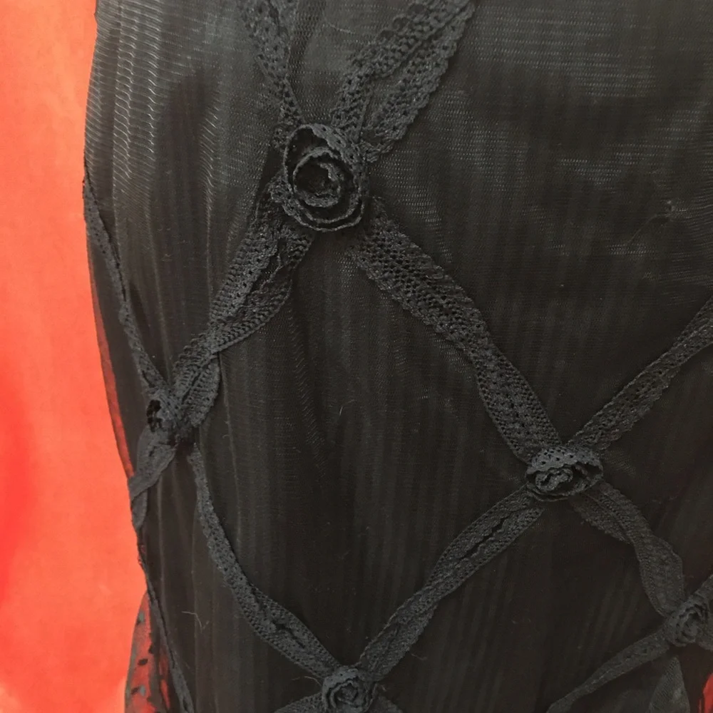 Nanette Lepore lace trim embroidered skirt black size 6 flounce hem - Picture 2 of 7